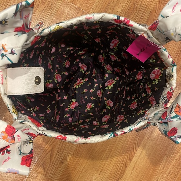 Betsey Johnson floral tote bag - Picture 2 of 2